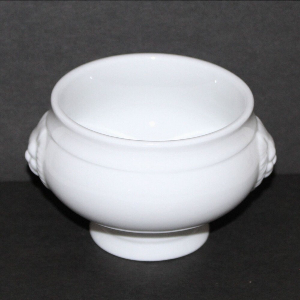 Sur La Table Lion Head Bowl 14 oz white ceramic French oven microwave safe